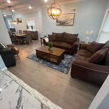 Villa Huge Family House 12 Miles To Nyc4Bathparking